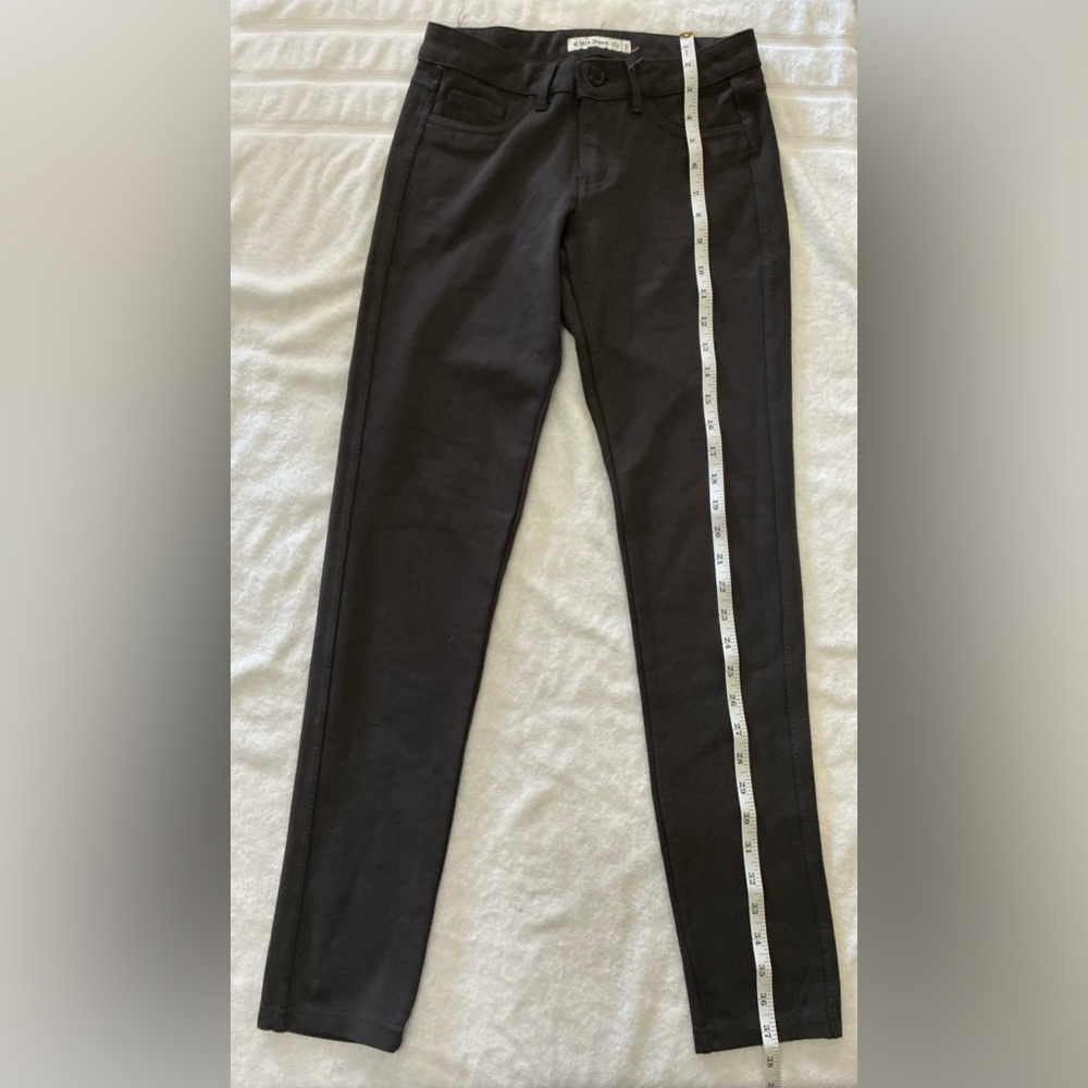 The Cielo Women's Soft Pants Size 3 dark gray skinny stretch low rise Small